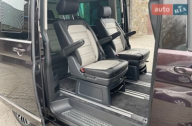 Минивэн Volkswagen Multivan 2016 в Луцке