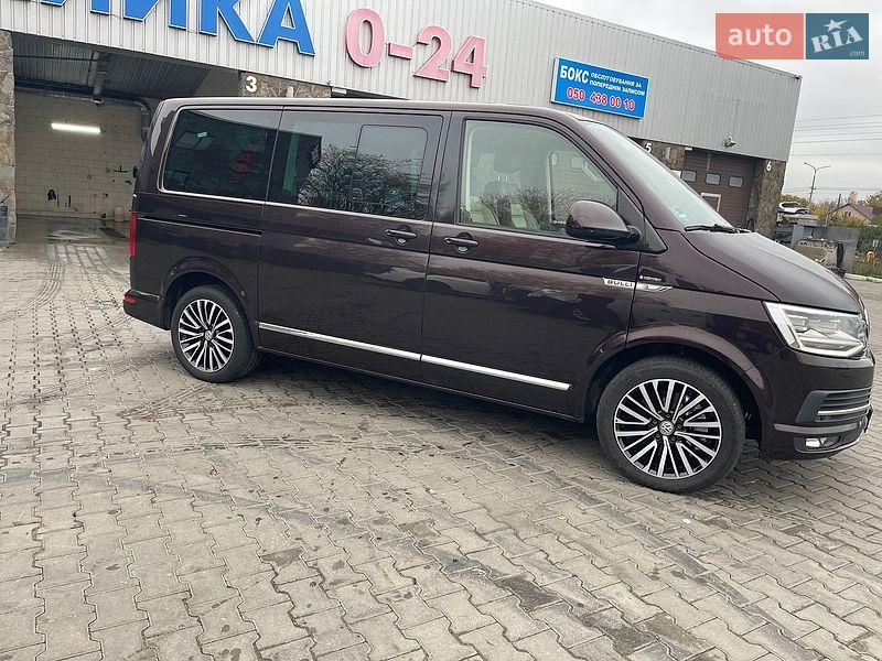 Минивэн Volkswagen Multivan 2016 в Луцке