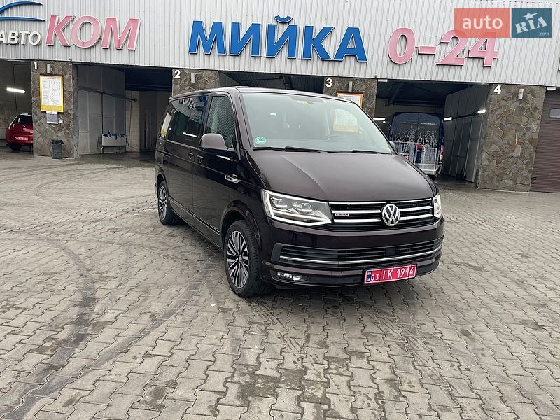 Минивэн Volkswagen Multivan 2016 в Луцке