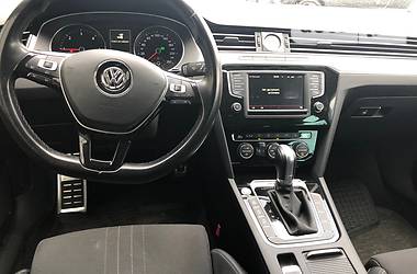 Универсал Volkswagen Passat Alltrack 2015 в Киеве