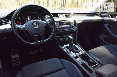 Універсал Volkswagen Passat Alltrack 2016 в 