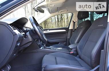 Універсал Volkswagen Passat Alltrack 2016 в 