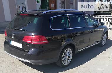 Универсал Volkswagen Passat Alltrack 2014 в Звягеле