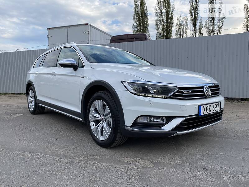 Універсал Volkswagen Passat Alltrack 2016 в Рівному