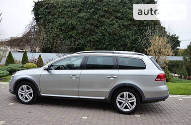 Універсал Volkswagen Passat Alltrack 2012 в Мелітополі