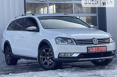 Универсал Volkswagen Passat Alltrack 2012 в Дрогобыче