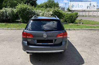 Универсал Volkswagen Passat Alltrack 2012 в Киеве