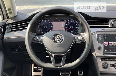 Универсал Volkswagen Passat Alltrack 2016 в Ужгороде