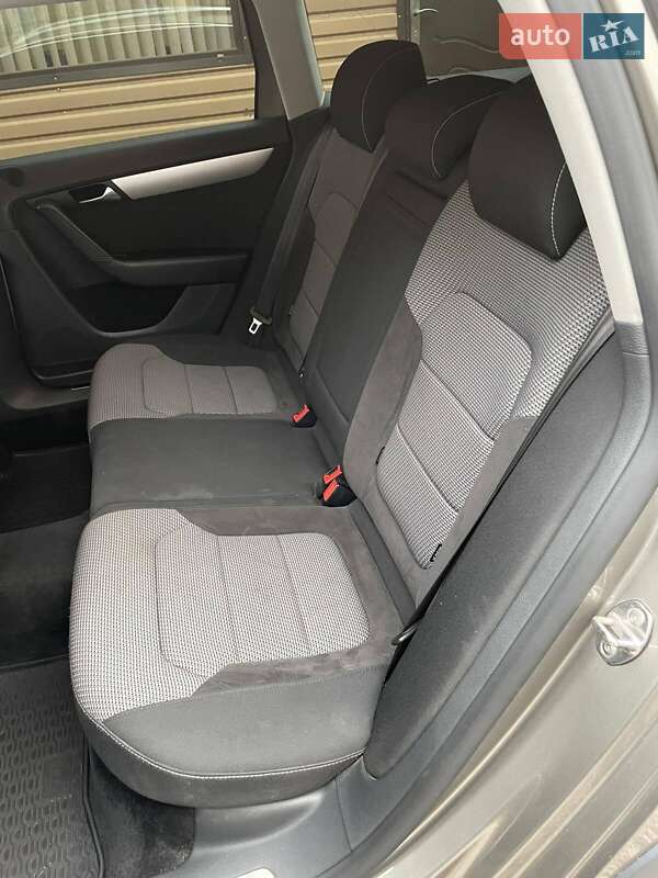 Универсал Volkswagen Passat Alltrack 2013 в Одессе