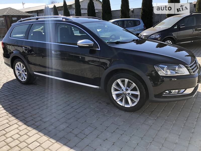 Универсал Volkswagen Passat Alltrack 2012 в Нововолынске