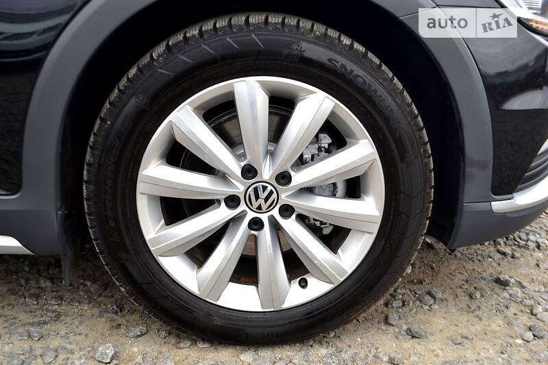 Универсал Volkswagen Passat Alltrack 2017 в Хмельницком