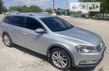 Універсал Volkswagen Passat Alltrack 2012 в Чемерівцях