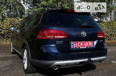 Универсал Volkswagen Passat Alltrack 2013 в Львове