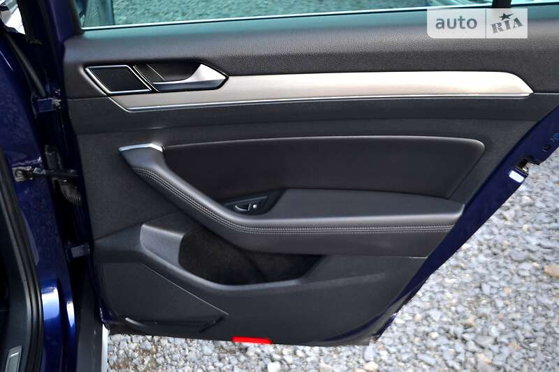 Универсал Volkswagen Passat Alltrack 2018 в Хмельницком