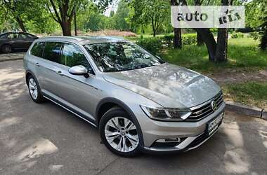 Універсал Volkswagen Passat Alltrack 2017 в Овручі