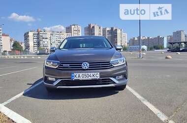 Универсал Volkswagen Passat Alltrack 2017 в Киеве