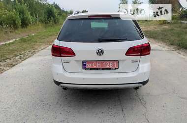 Универсал Volkswagen Passat Alltrack 2014 в Вараше