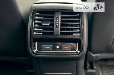 Универсал Volkswagen Passat Alltrack 2019 в 