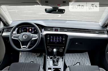 Универсал Volkswagen Passat Alltrack 2019 в 