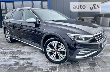 Универсал Volkswagen Passat Alltrack 2020 в 