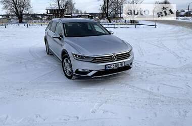 Универсал Volkswagen Passat Alltrack 2016 в Ахтырке