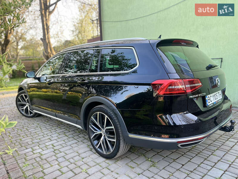Универсал Volkswagen Passat Alltrack 2015 в Самборе