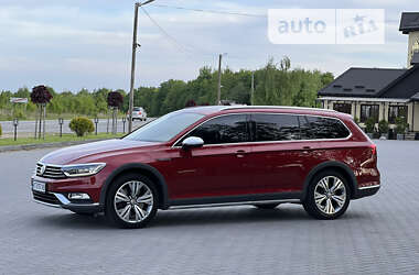 Универсал Volkswagen Passat Alltrack 2016 в Коломые