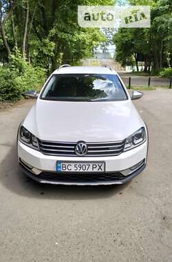 Універсал Volkswagen Passat Alltrack 2013 в Львові