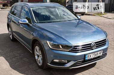 Универсал Volkswagen Passat Alltrack 2016 в Ровно