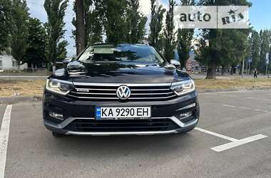 Универсал Volkswagen Passat Alltrack 2018 в Киеве
