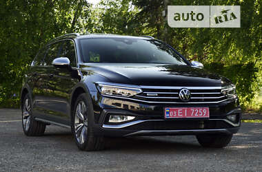 Универсал Volkswagen Passat Alltrack 2021 в Львове