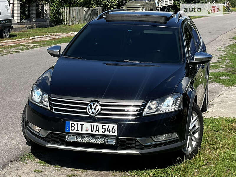 Универсал Volkswagen Passat Alltrack 2012 в 