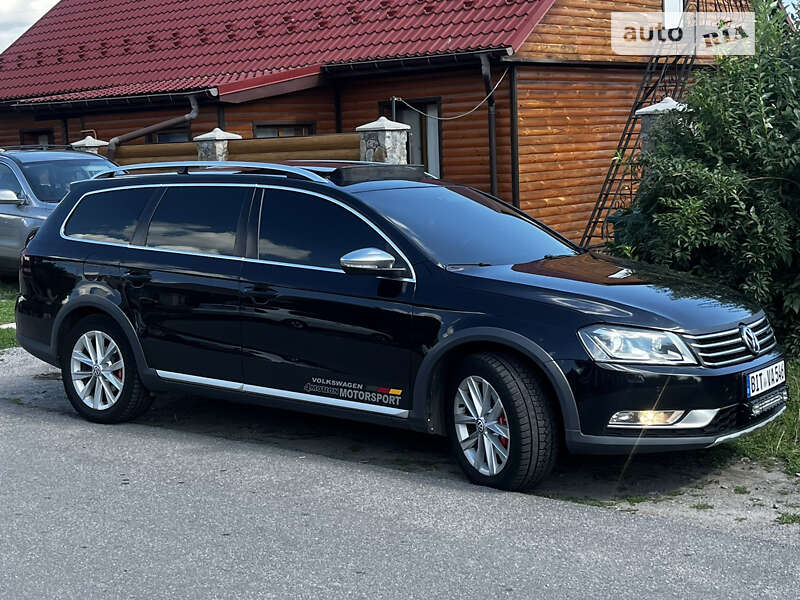 Универсал Volkswagen Passat Alltrack 2012 в Липовце