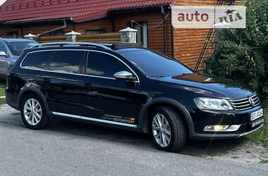 Универсал Volkswagen Passat Alltrack 2012 в 