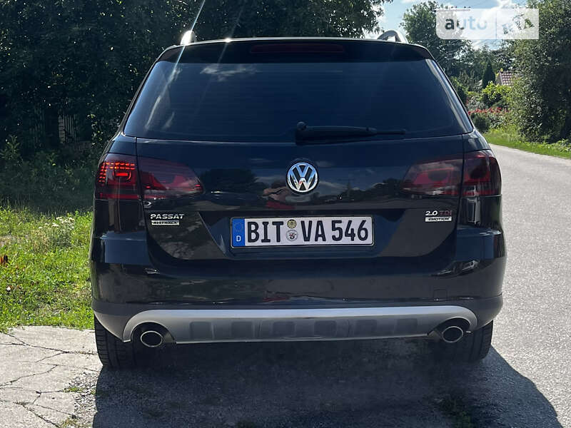 Универсал Volkswagen Passat Alltrack 2012 в Липовце