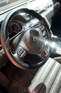 Универсал Volkswagen Passat Alltrack 2012 в 