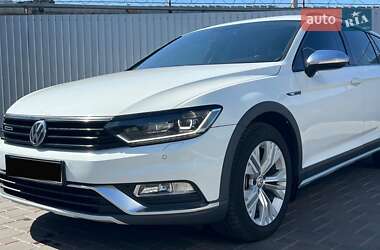 Універсал Volkswagen Passat Alltrack 2017 в 