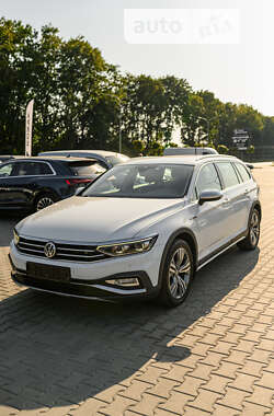 Універсал Volkswagen Passat Alltrack 2019 в Львові