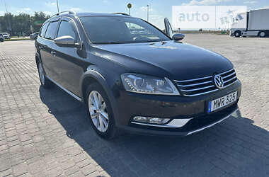 Універсал Volkswagen Passat Alltrack 2013 в Радивиліві