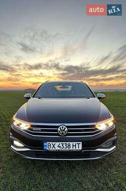 Универсал Volkswagen Passat Alltrack 2019 в Хмельницком