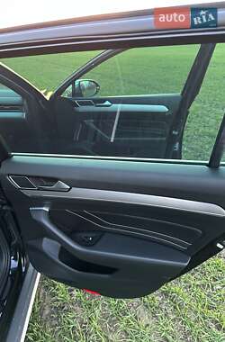 Універсал Volkswagen Passat Alltrack 2019 в 