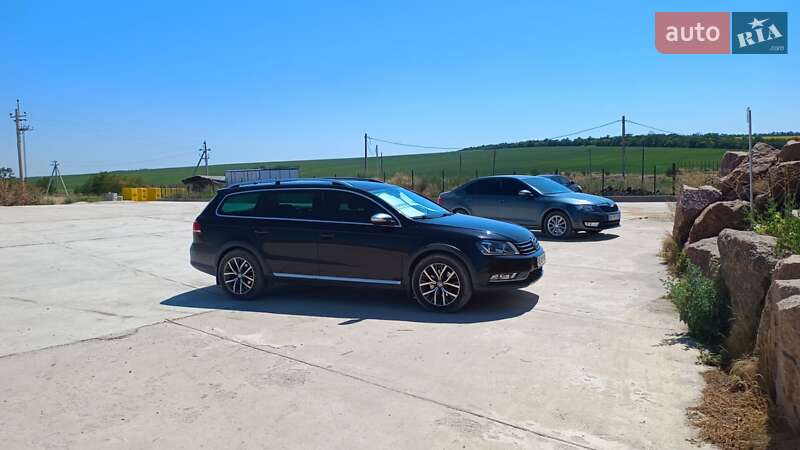 Універсал Volkswagen Passat Alltrack 2014 в Дніпрі