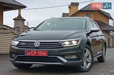 Универсал Volkswagen Passat Alltrack 2018 в Дрогобыче