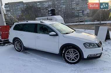 Универсал Volkswagen Passat Alltrack 2012 в Ровно