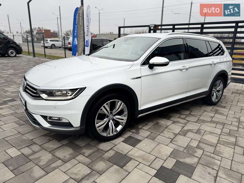 Универсал Volkswagen Passat Alltrack 2018 в Ровно