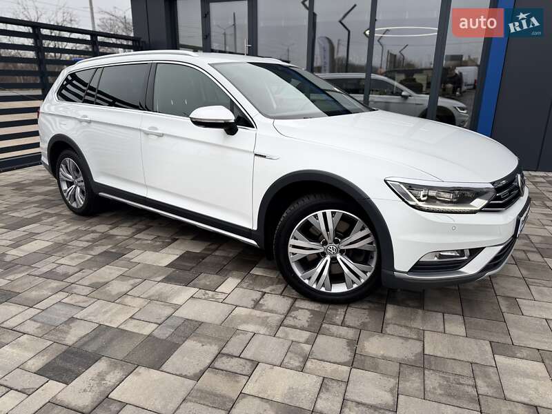 Универсал Volkswagen Passat Alltrack 2018 в Ровно