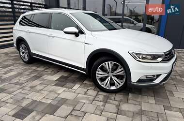 Универсал Volkswagen Passat Alltrack 2018 в Ровно