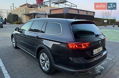 Универсал Volkswagen Passat Alltrack 2020 в 