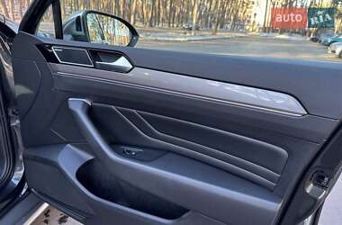 Универсал Volkswagen Passat Alltrack 2020 в 