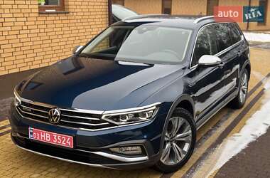 Универсал Volkswagen Passat Alltrack 2021 в Луцке